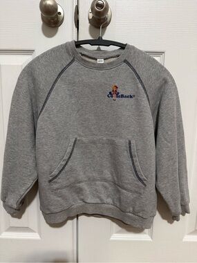 Grey crewneck sweatshirt with embroidered logo #kids #small #6-7yrs